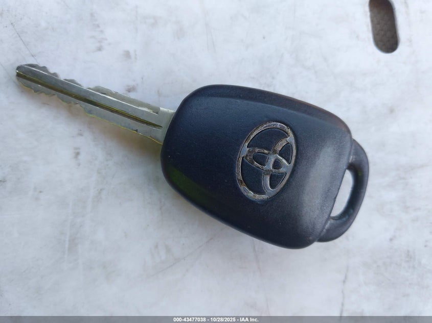 2015 Toyota Prius C Two VIN: JTDKDTB37F1586205 Lot: 43477038