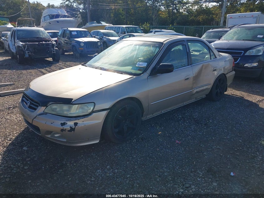 1HGCG1657YA044439 2000 HONDA ACCORD photo no. 2