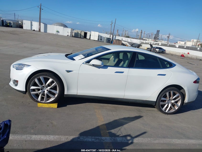 2015 Tesla Model S 60/70/85 VIN: 5YJSA1H18FFP75908 Lot: 43477287