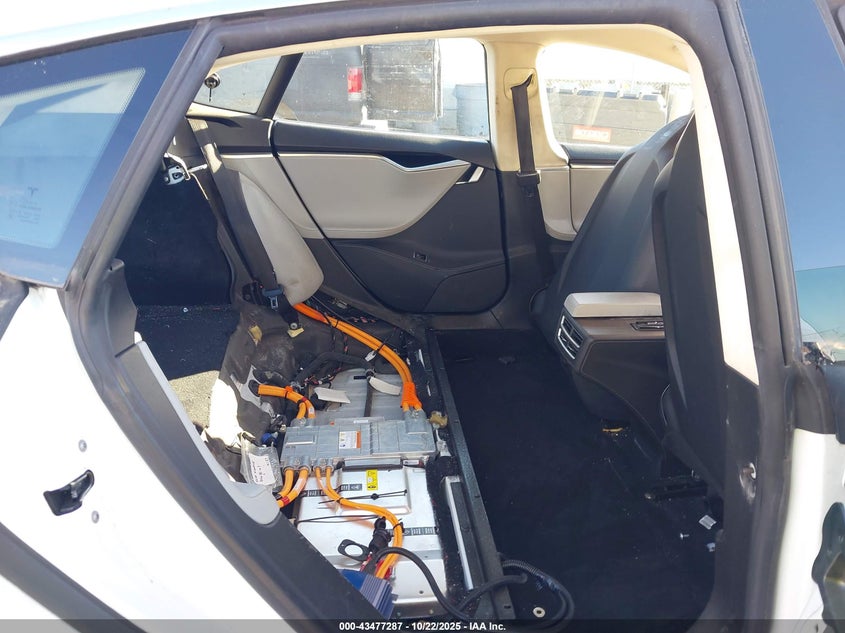 2015 Tesla Model S 60/70/85 VIN: 5YJSA1H18FFP75908 Lot: 43477287