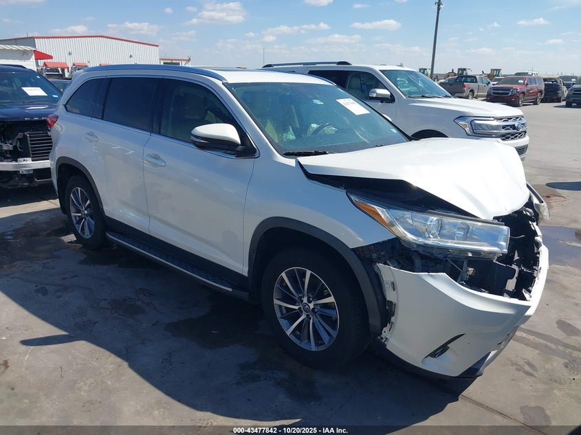 TOYOTA HIGHLANDER XLE