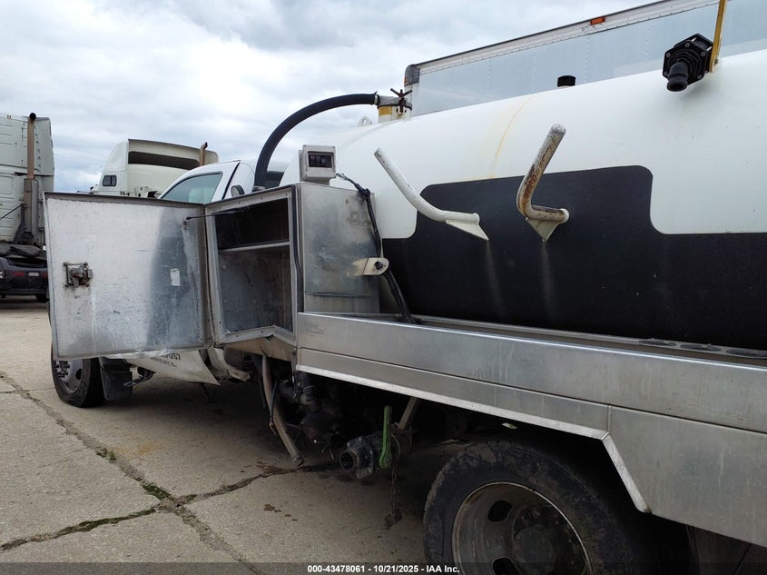 1FDUF5HT5CEA99168 2012 FORD F550 photo no. 16