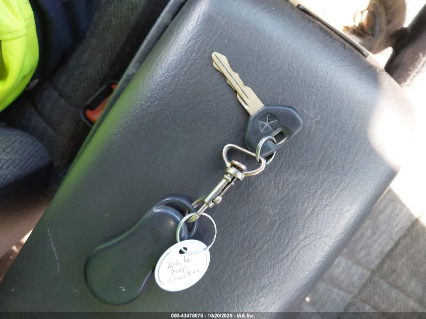 1999 Jeep Cherokee Classic/Sport VIN: 1J4FT68S4XL540402 Lot: 43478078