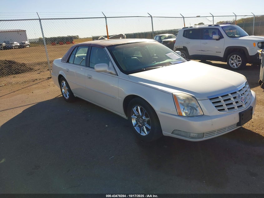 CADILLAC DTS LUXURY COLLECTION