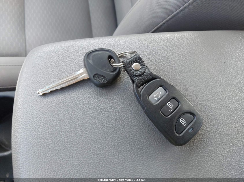 KMHD84LFXKU745332 2019 HYUNDAI ELANTRA photo no. 11