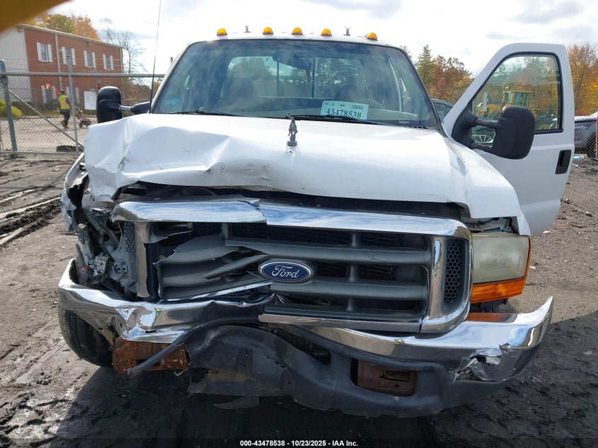 1999 Ford F-350 Lariat/Xl/Xlt VIN: 1FTWW32F9XEB38970 Lot: 43478538