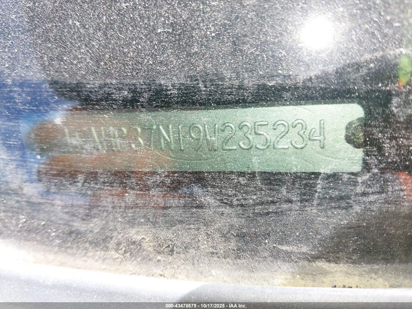 2009 Ford Focus Sel VIN: 1FAHP37N19W235234 Lot: 43478579