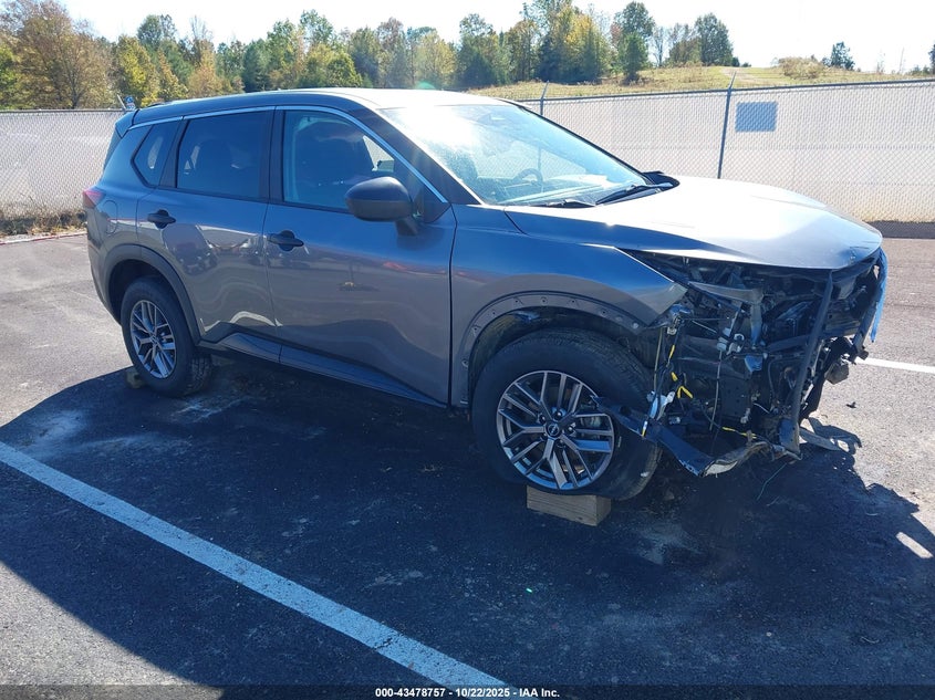 NISSAN ROGUE S INTELLIGENT AWD