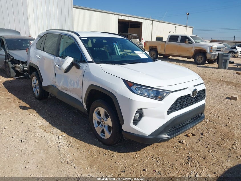 TOYOTA RAV4 XLE
