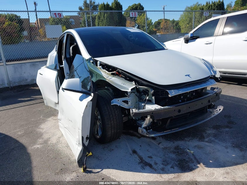 TESLA MODEL Y AWD/LONG RANGE DUAL MOTOR ALL-WHEEL DRIVE