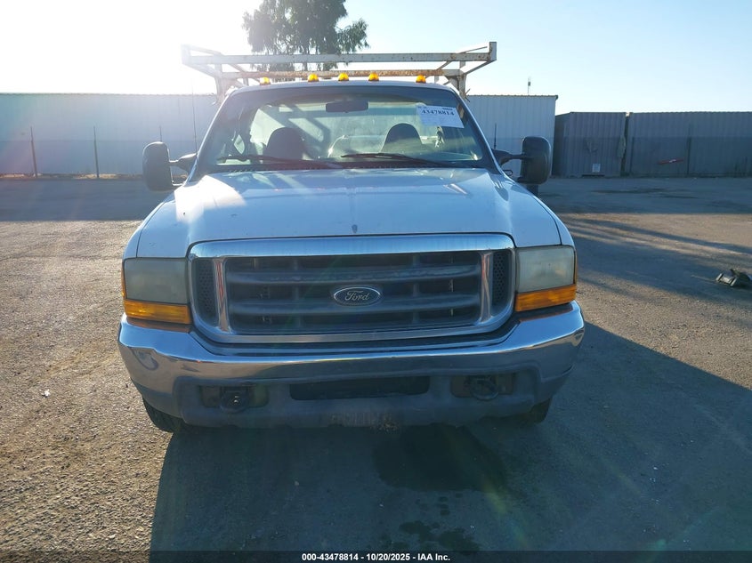 2000 Ford F-350 Lariat/Xl/Xlt VIN: 1FDSF34F8YEC73818 Lot: 43478814