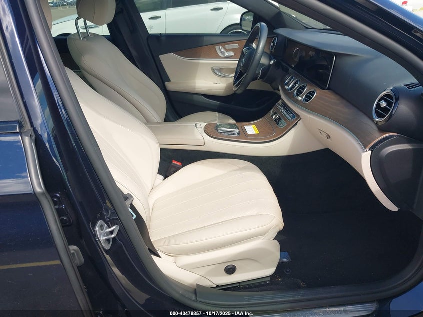 2022 MERCEDES-BENZ E 350 W1KZF8DB7NB090992