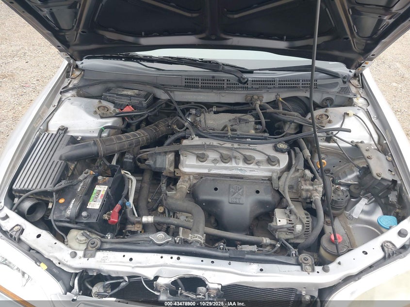 1HGCG56421A080494 2001 HONDA ACCORD photo no. 10