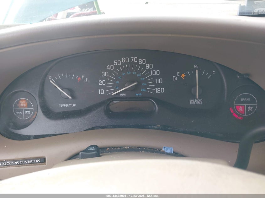 1998 Buick Century Custom VIN: 2G4WS52M8W1614353 Lot: 43478901