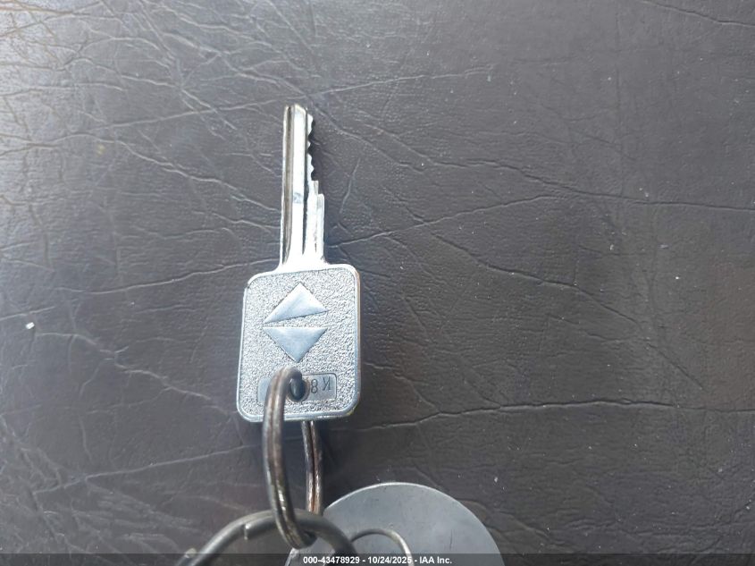 1998 International 4000 4700 VIN: 1HTSCABM3WH497581 Lot: 43478929