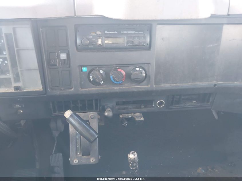 1998 International 4000 4700 VIN: 1HTSCABM3WH497581 Lot: 43478929