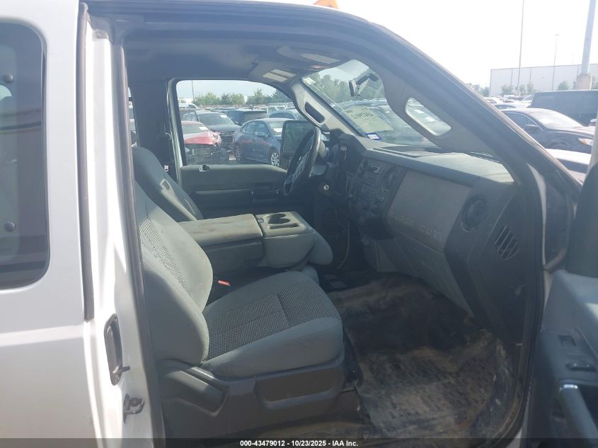 2015 Ford F-350 Chassis Xl VIN: 1FD8X3G6XFEB63756 Lot: 43479012