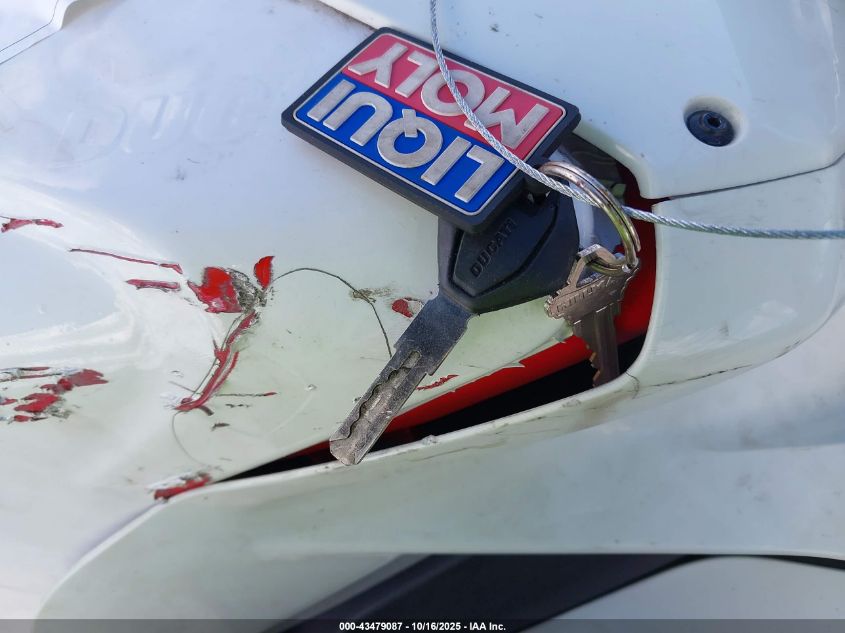 2022 Ducati Panigale V4S VIN: ZDMDAGWW6NB000300 Lot: 43479087