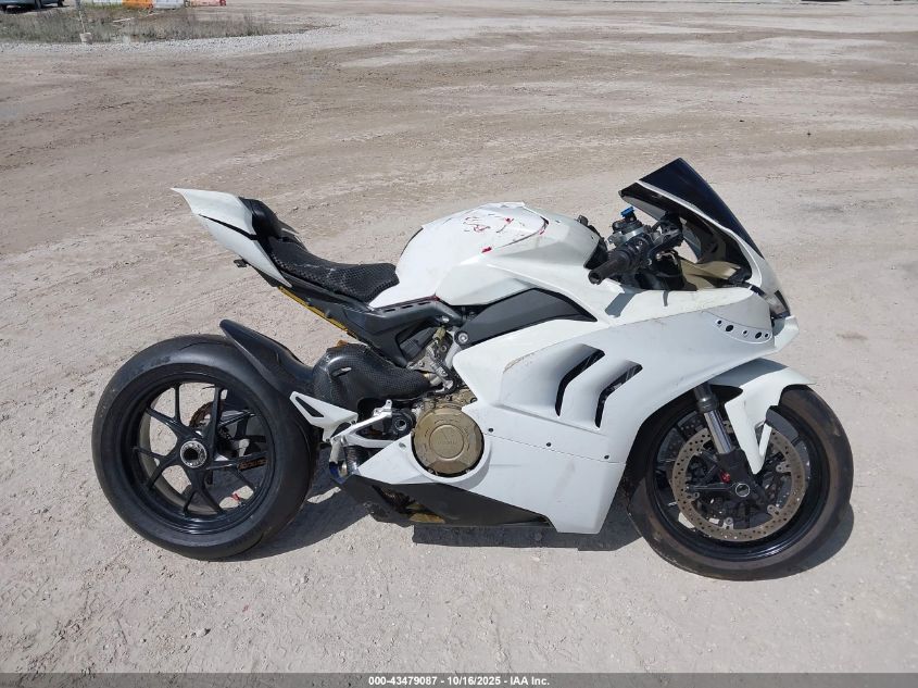 2022 Ducati Panigale V4S VIN: ZDMDAGWW6NB000300 Lot: 43479087