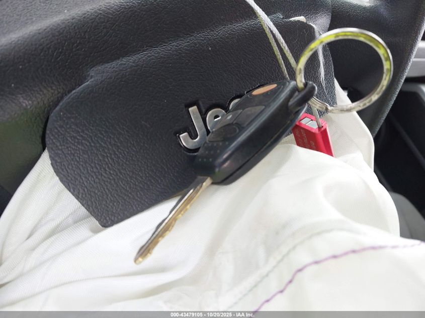 2008 Jeep Patriot Sport VIN: 1J8FT28W48D761102 Lot: 43479105