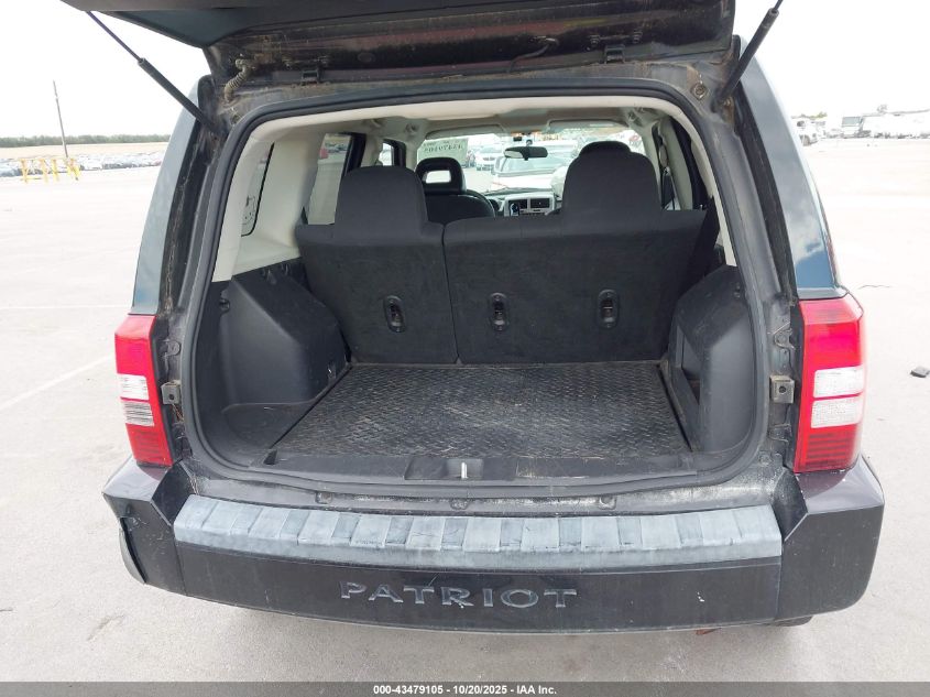 2008 Jeep Patriot Sport VIN: 1J8FT28W48D761102 Lot: 43479105