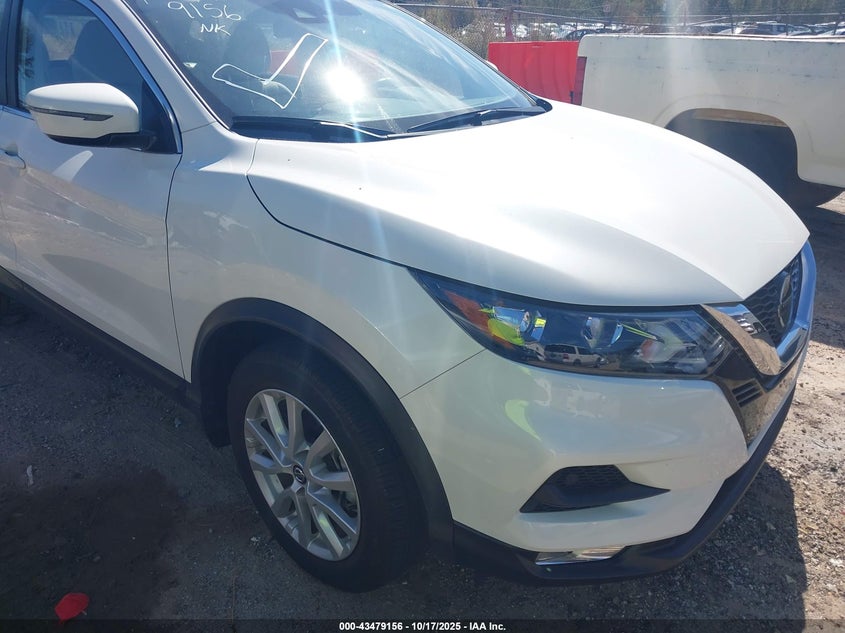 NISSAN ROGUE SPORT SV FWD XTRONIC CVT