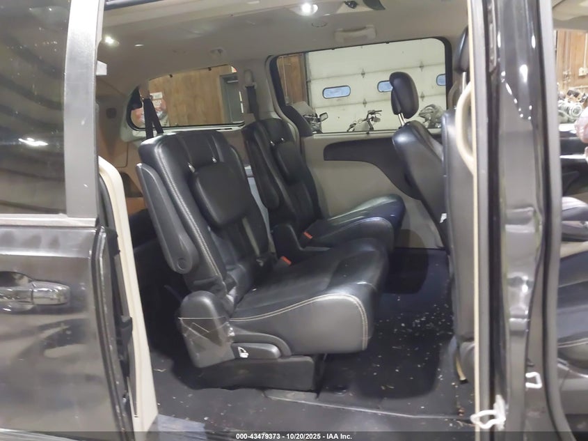 2015 Chrysler Town & Country Touring VIN: 2C4RC1BG6FR664803 Lot: 43479373