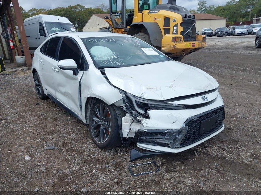 TOYOTA COROLLA HYBRID SE