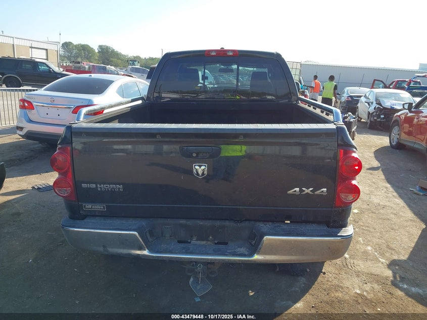 2007 Dodge Ram 1500 Slt/Trx4 Off Road/Sport VIN: 1D7HU18217S204734 Lot: 43479448