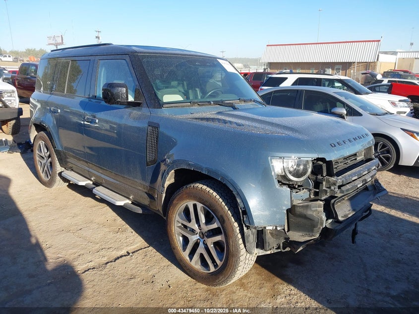 LAND ROVER DEFENDER 110 X-DYNAMIC SE