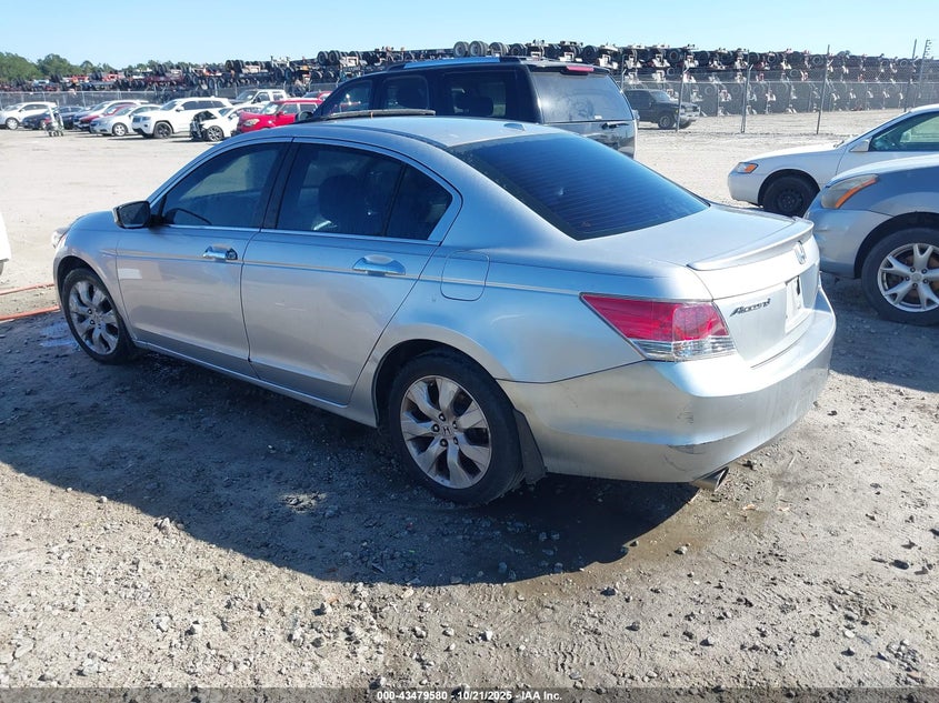 1HGCP3F84AA028646 2010 HONDA ACCORD photo no. 3