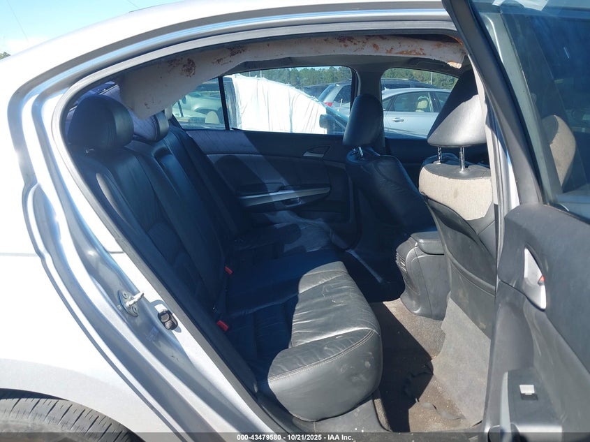 1HGCP3F84AA028646 2010 HONDA ACCORD photo no. 8