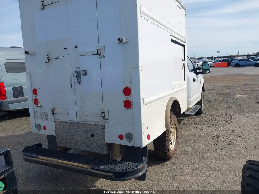 1FDBF2B66KEC71392 2019 FORD F250 photo no. 4