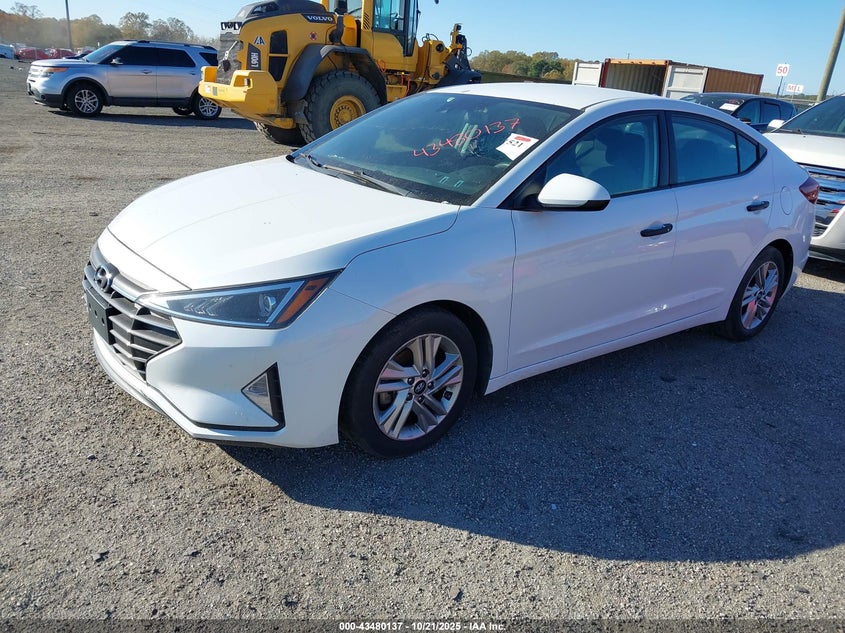 2020 HYUNDAI ELANTRA SEL 5NPD84LF7LH548070