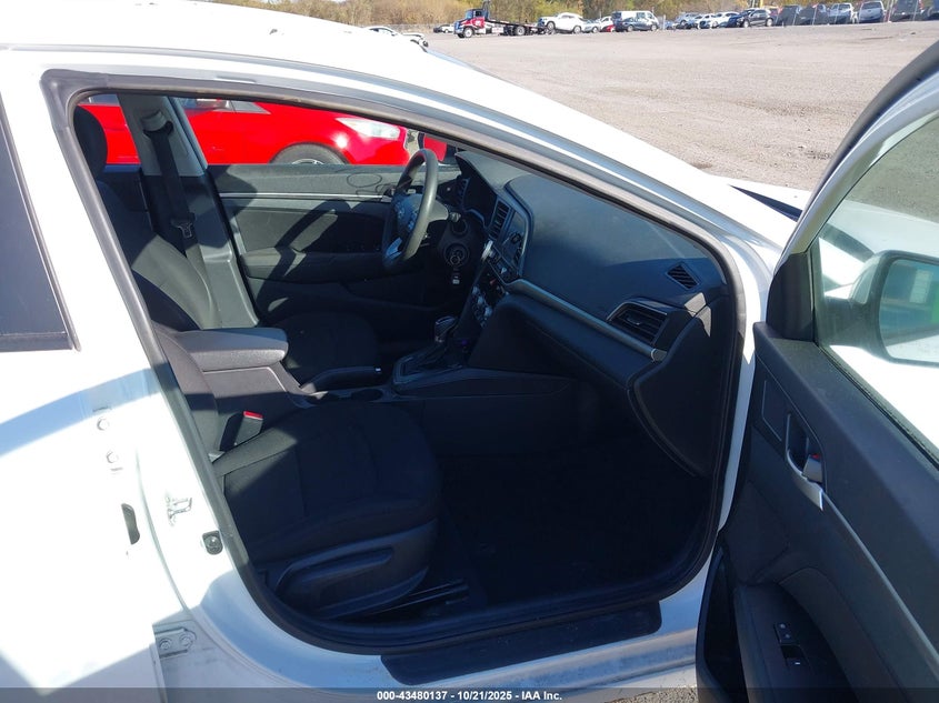 2020 HYUNDAI ELANTRA SEL 5NPD84LF7LH548070
