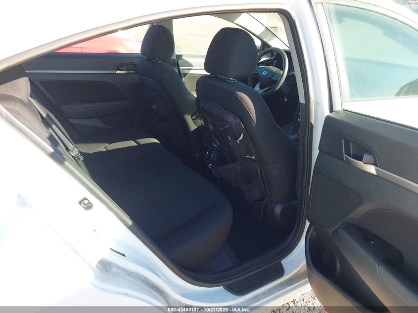 2020 HYUNDAI ELANTRA SEL 5NPD84LF7LH548070