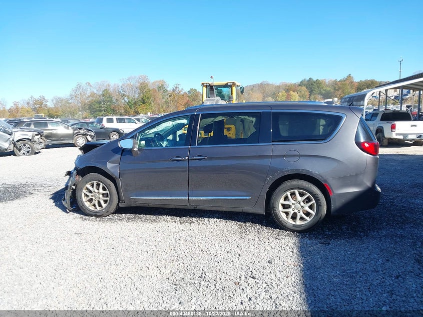 2020 Chrysler Pacifica Touring L VIN: 2C4RC1BG7LR140328 Lot: 43480138