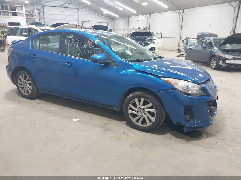 MAZDA 3 I GRAND TOURING