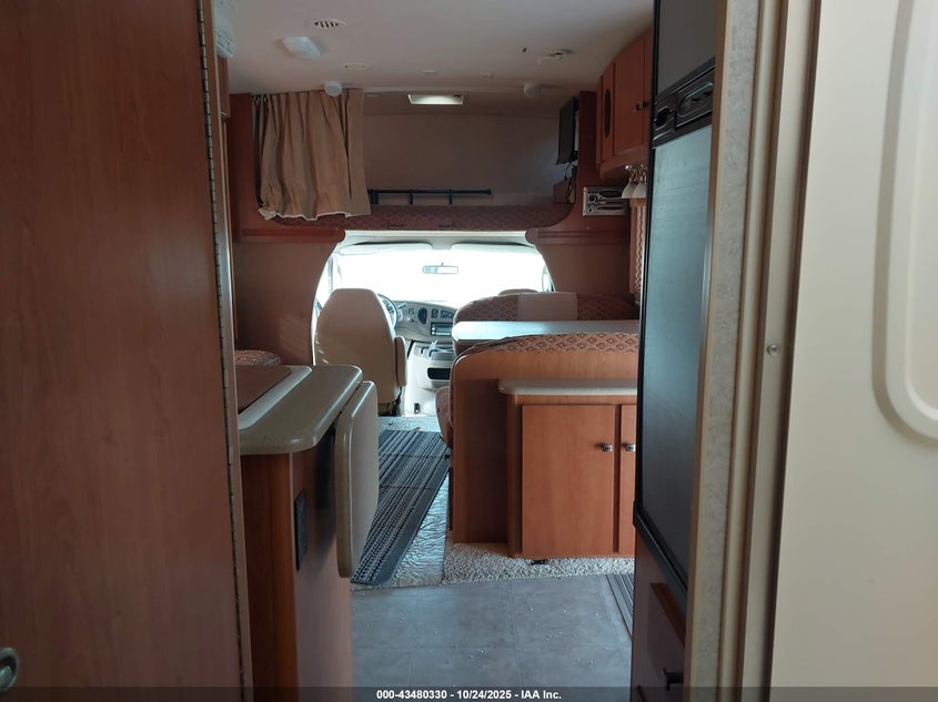 2006 Ford E-450 Cutaway VIN: 1FDXE45S86DB15380 Lot: 43480330