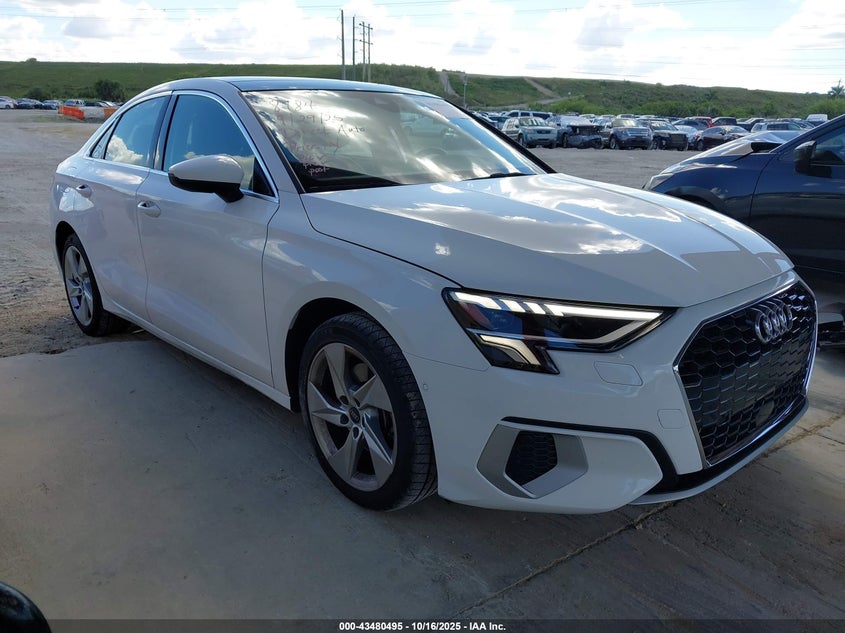 AUDI A3 PREMIUM 40 TFSI FRONT-WHEEL DRIVE S TRONIC