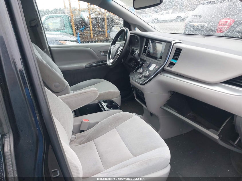 2016 TOYOTA SIENNA LE 8 PASSENGER 5TDKK3DC0GS758064