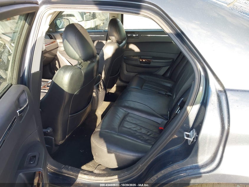 2008 Chrysler 300C Hemi VIN: 2C3KA63H88H139900 Lot: 43480923