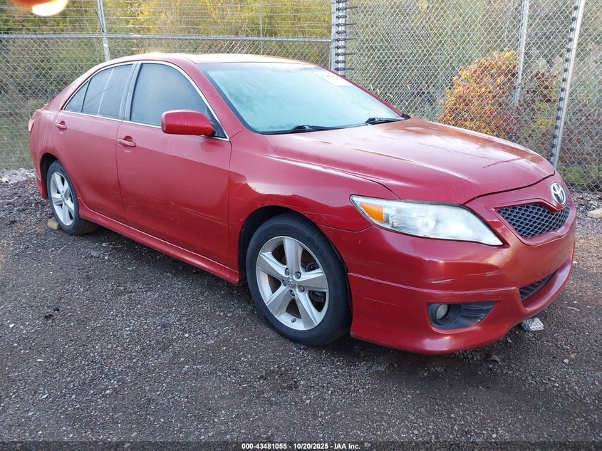 TOYOTA CAMRY SE