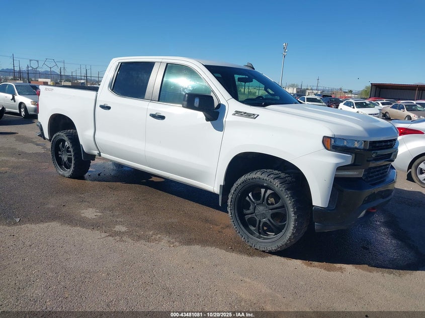 CHEVROLET SILVERADO 1500 4WD SHORT BED LT TRAIL BOSS