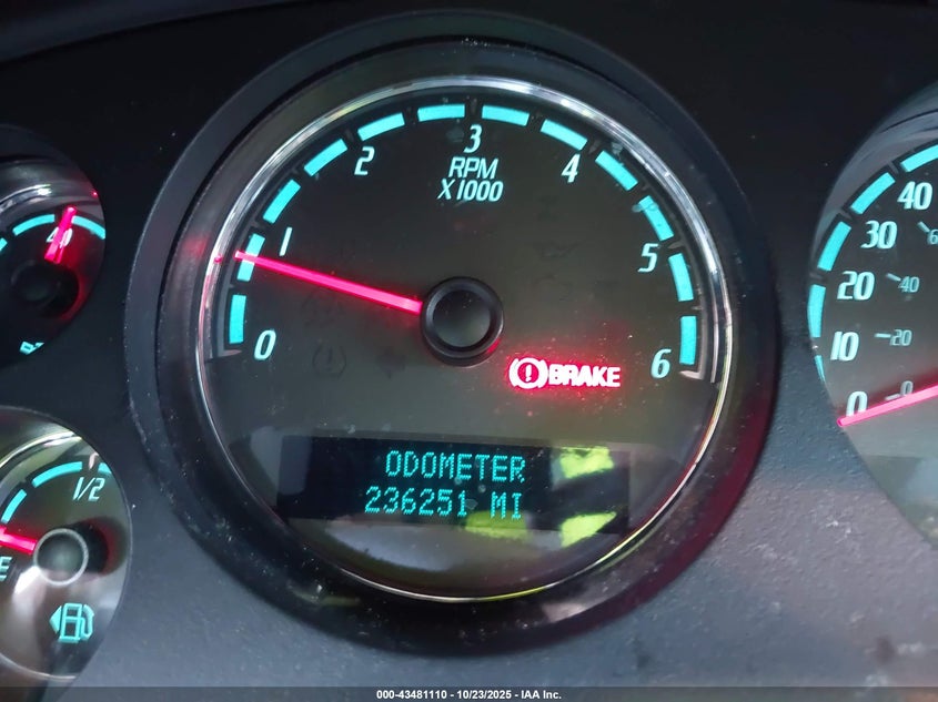 2007 GMC Yukon Denali VIN: 1GKFK63877J374929 Lot: 43481110