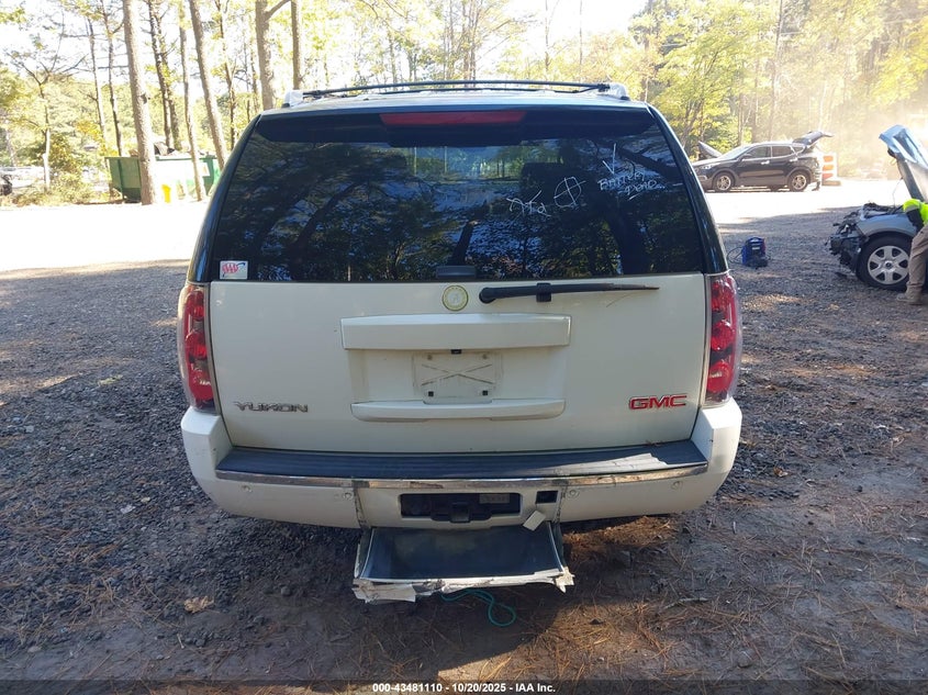 2007 GMC Yukon Denali VIN: 1GKFK63877J374929 Lot: 43481110