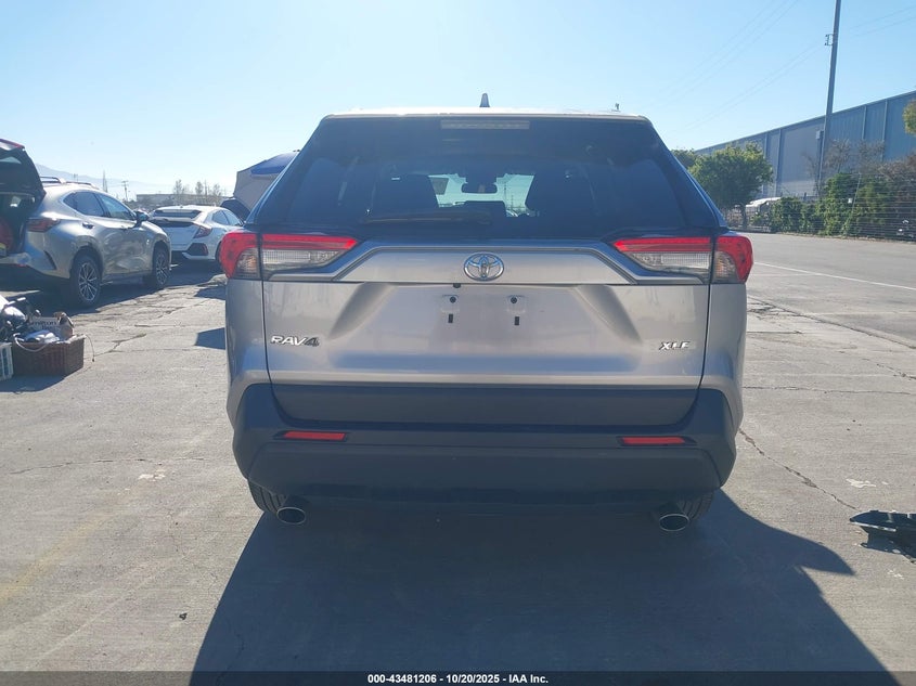 2024 TOYOTA RAV4 XLE 2T3W1RFV3RC258019