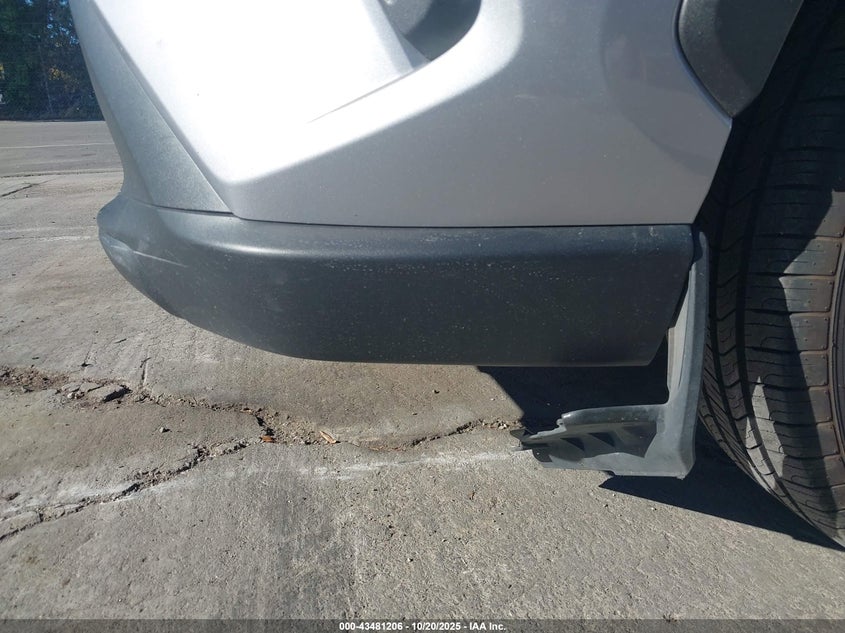 2024 TOYOTA RAV4 XLE 2T3W1RFV3RC258019