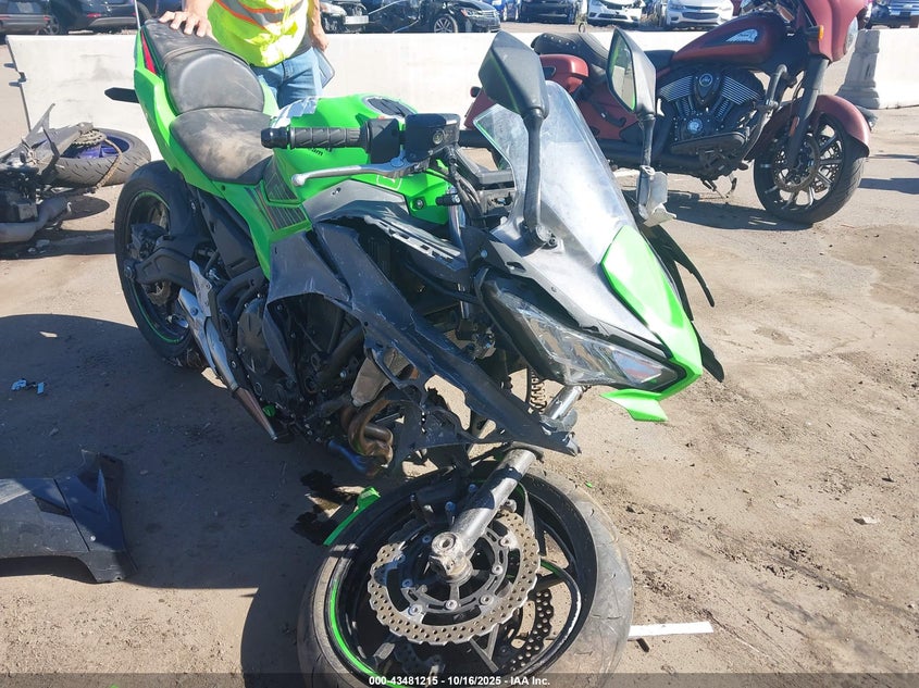 ML5EXEP19RDAC8827 2024 Kawasaki Ex650 P auction photo 1