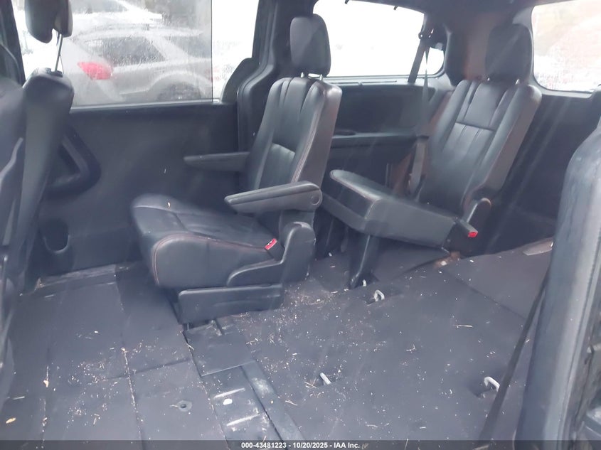 2016 Dodge Grand Caravan R/T VIN: 2C4RDGEG4GR139137 Lot: 43481223